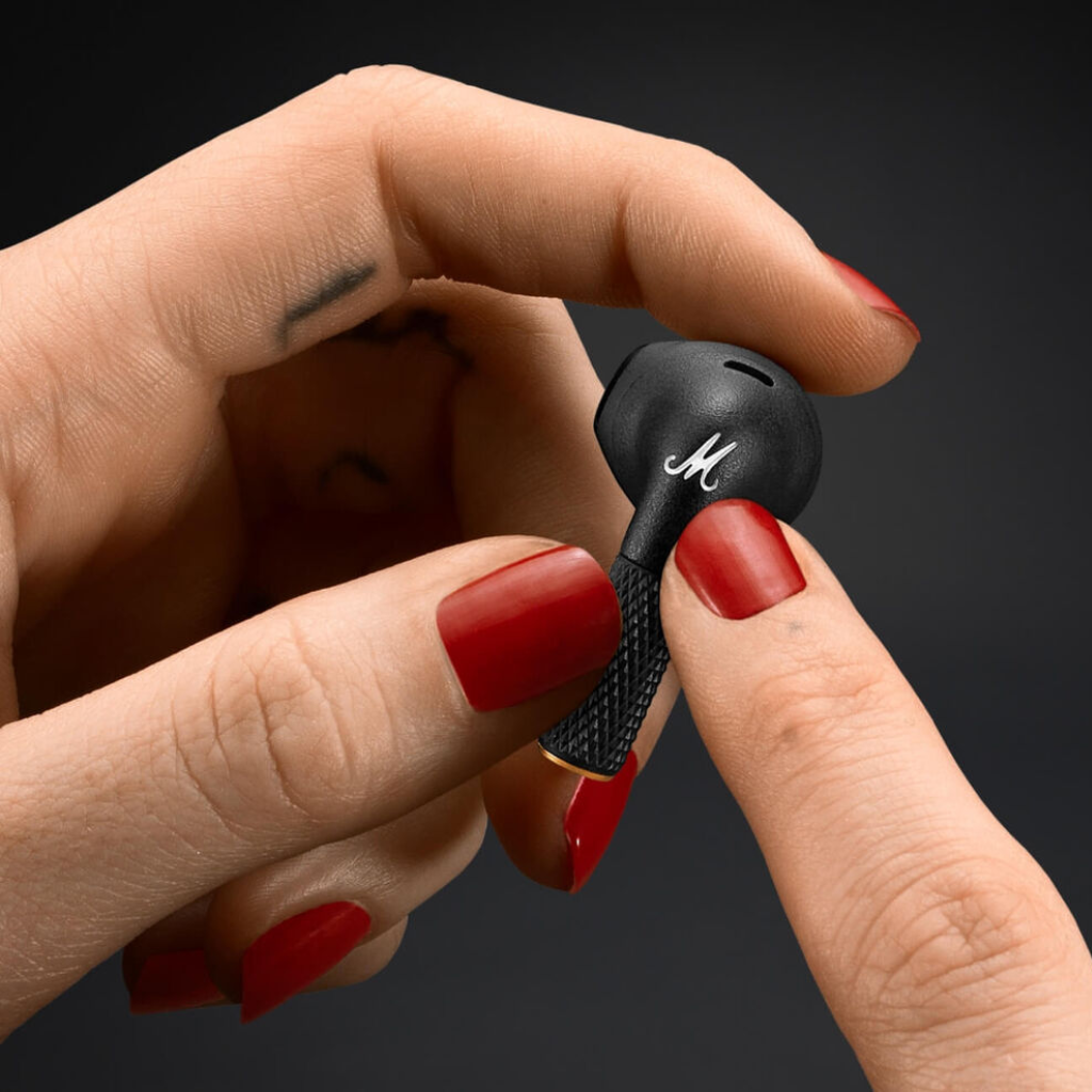 fone-de-ouvido-bluetooth-in-ear-marshall-minor-III-true-wireless-headphone-wireless-charge-portable-rechargeale-case-black