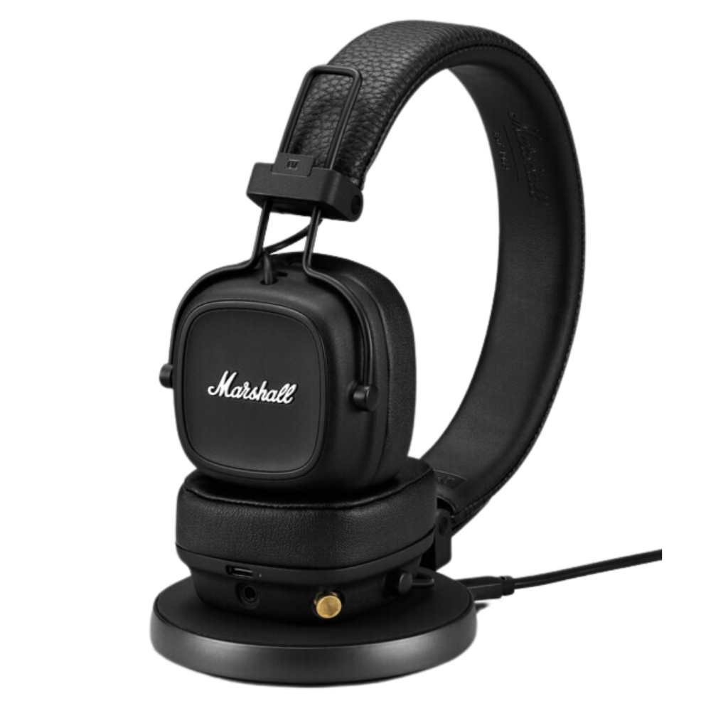 Major IV black in Wireless Charge mode in a base. This Bluetooth Headset have 80h of play time.