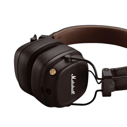 Wireless Headphone Major IV brown showing detail of Knob Button. This Bluetooth Headset have 80h of play time.